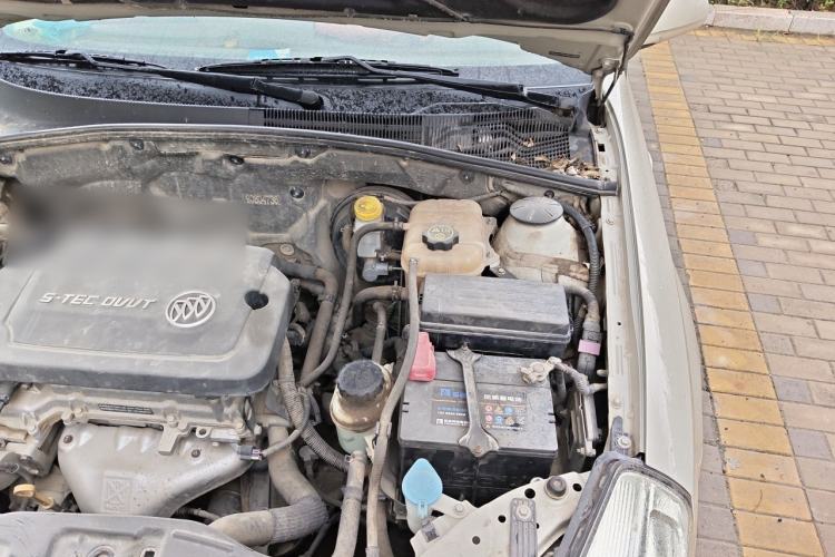 Used Buick Excelle 2015 1.5L Manual Classic Trim Engine Bay Left