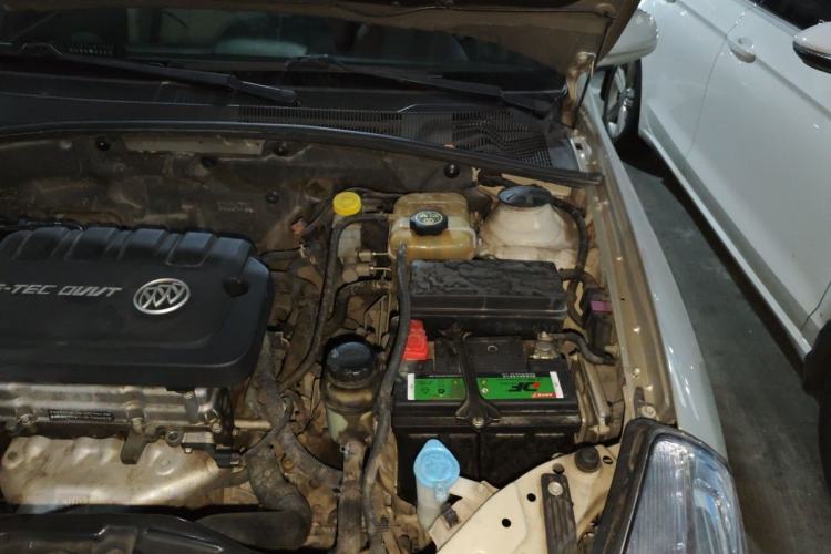 Used Buick Excelle 2015 1.5L Automatic Classic Model Engine Bay Left