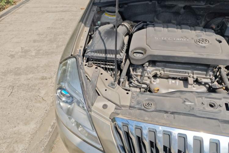 Used Buick Excelle 2015 1.5L Automatic Classic Model Engine Bay Right