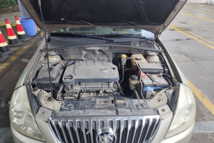 Used Buick Excelle 2015 1.5L Manual Classic Trim Engine Bay