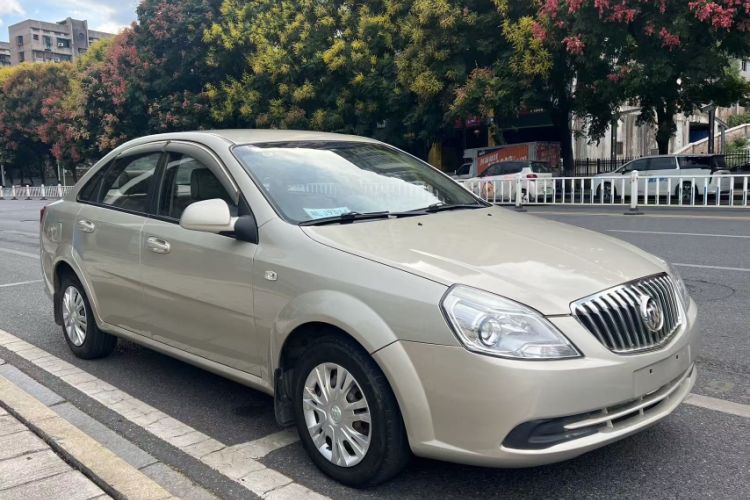 Used Buick Excelle 2015 1.5L Automatic Classic Model Exterior 2