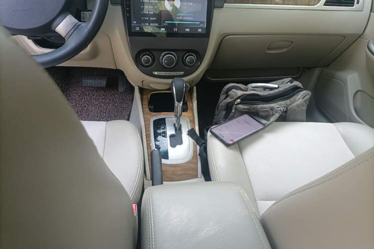 Used Buick Excelle 2015 1.5L Automatic Classic Model Gear Lever