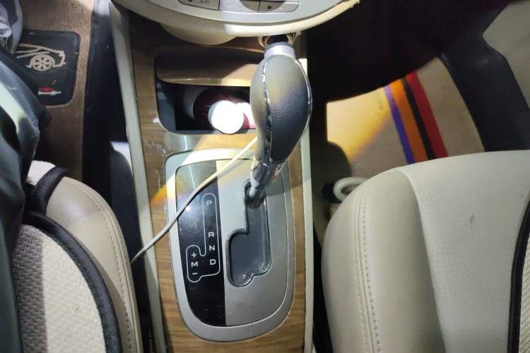 Used Buick Excelle 2015 1.5L Automatic Classic Model Gear Lever
