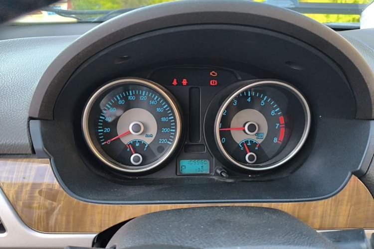 Used Buick Excelle 2015 1.5L Automatic Luxury Edition Instrument Cluster
