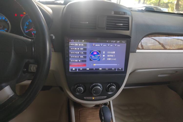 Used Buick Excelle 2015 1.5L Automatic Classic Model Interior 3
