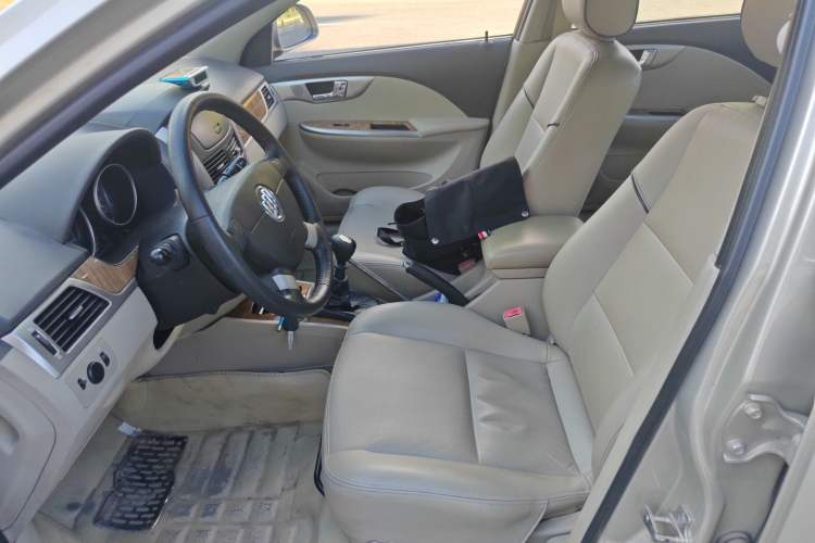 Used Buick Excelle 2015 1.5L Manual Luxury Model Left Front Seat