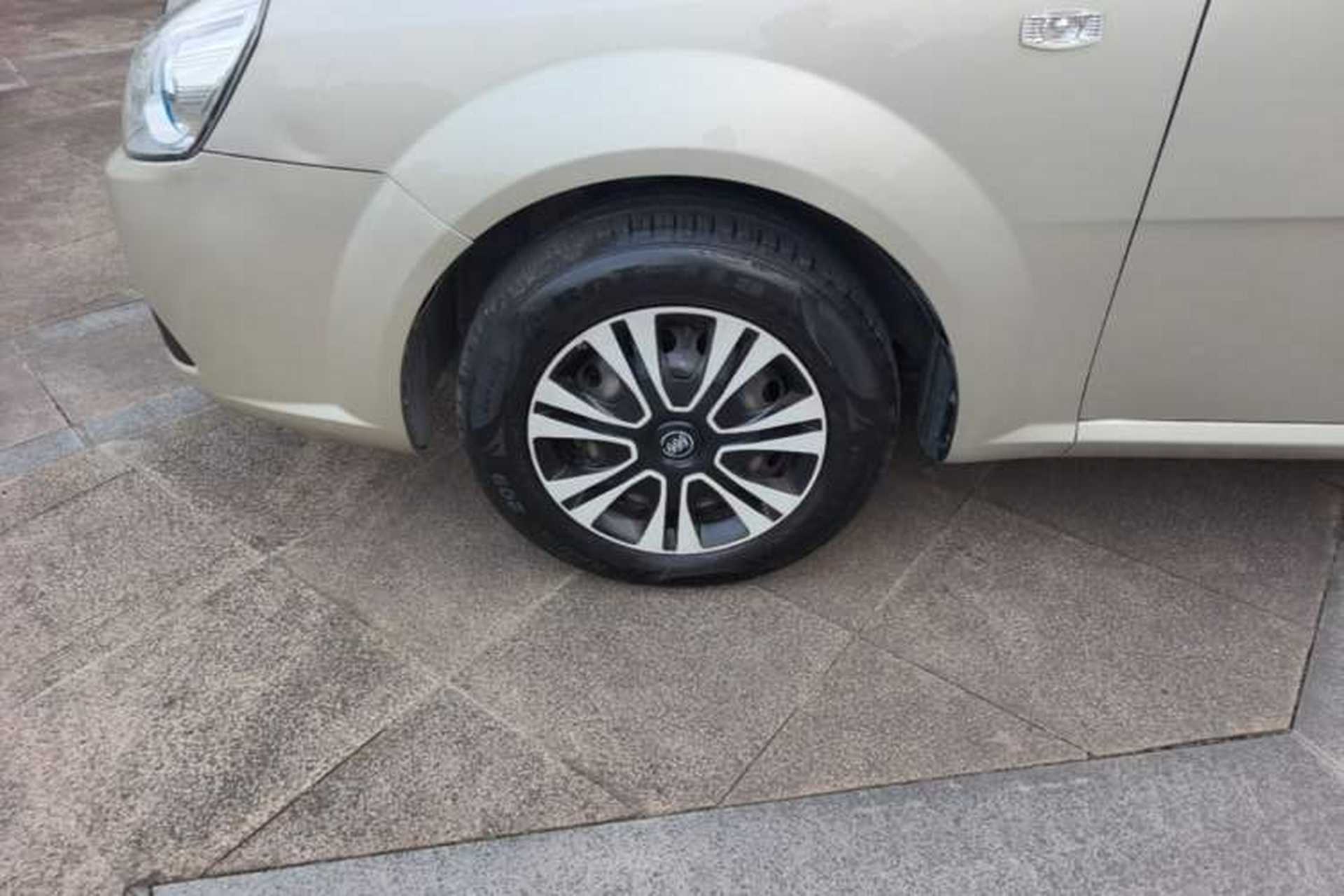 Used Buick Excelle 2015 1.5L Automatic Classic Model Left Front Wheel Hub