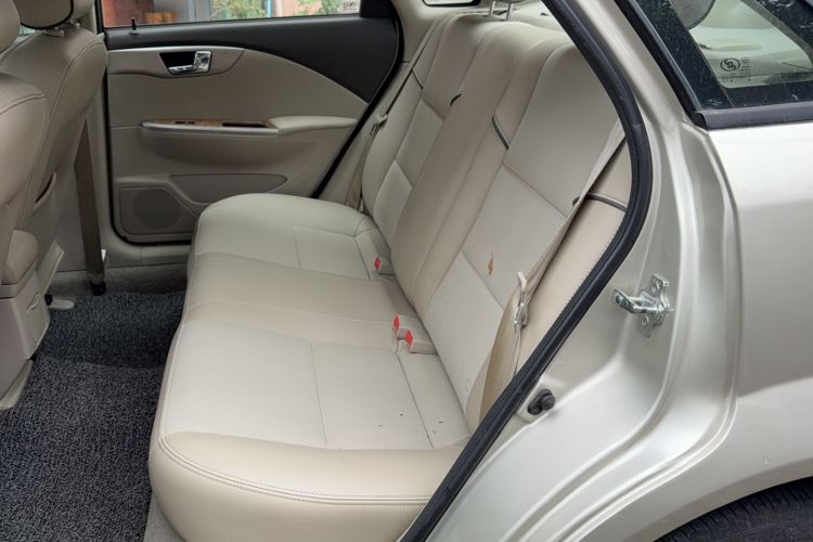 Used Buick Excelle 2015 1.5L Automatic Classic Model Left Rear Seat