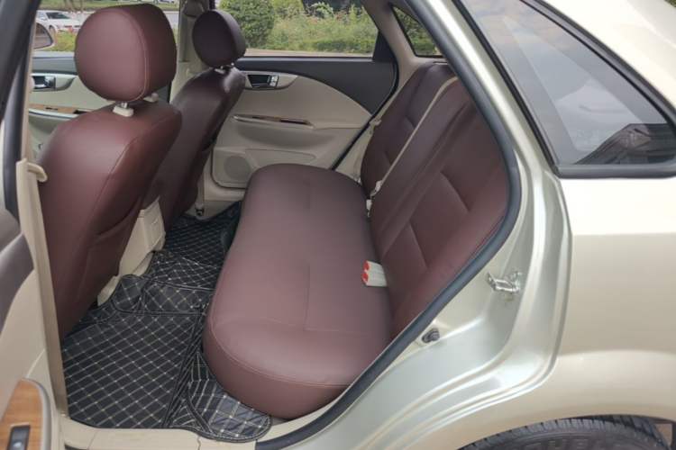 Used Buick Excelle 2015 1.5L Automatic Classic Model Left Rear Seat