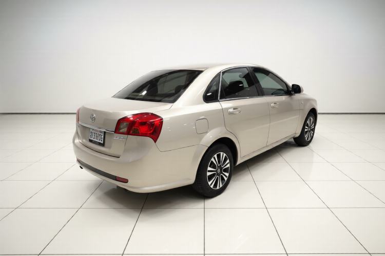 Used Buick Excelle 2015 1.5L Automatic Classic Model Rear Right 45 Deg