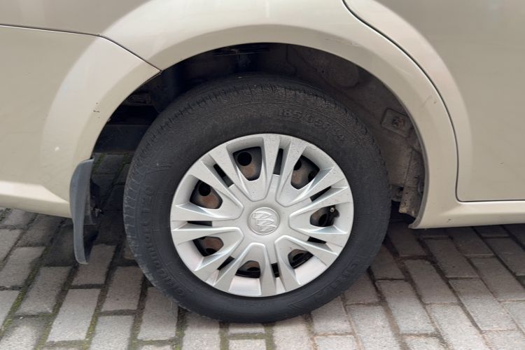 Used Buick Excelle 2015 1.5L Automatic Classic Model Right Rear Wheel Hub