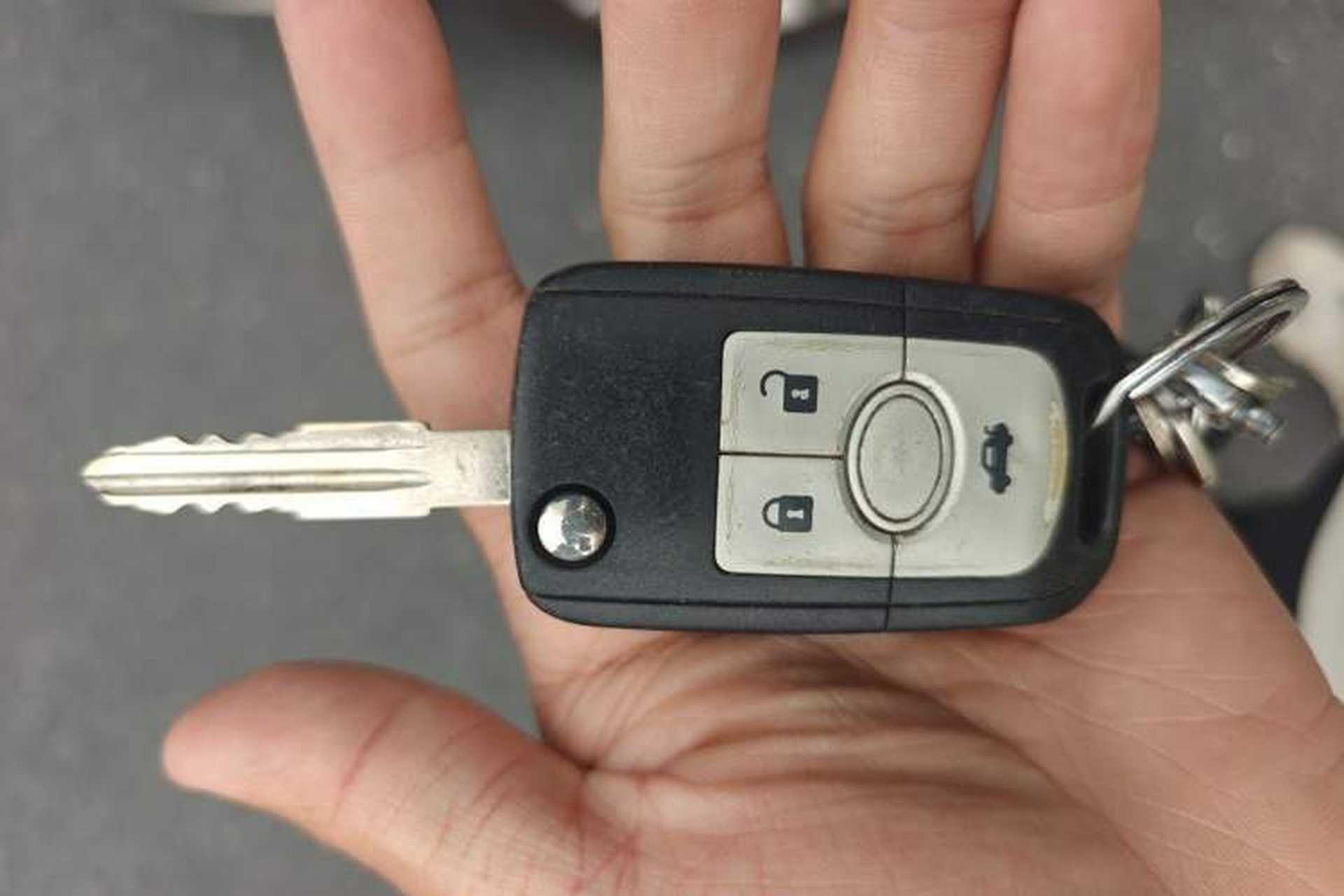 Used Buick Excelle 2015 1.5L Automatic Classic Model Vehicle Key