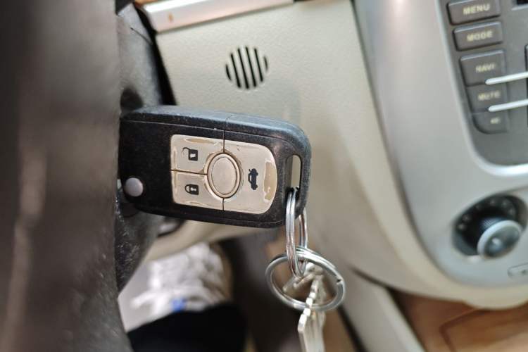 Used Buick Excelle 2015 1.5L Automatic Classic Model Vehicle Key