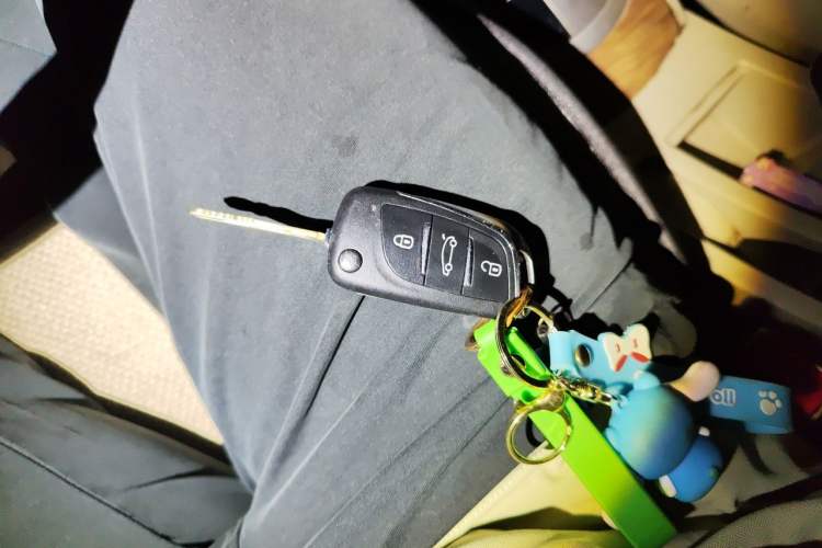 Used Buick Excelle 2015 1.5L Automatic Classic Model Vehicle Key
