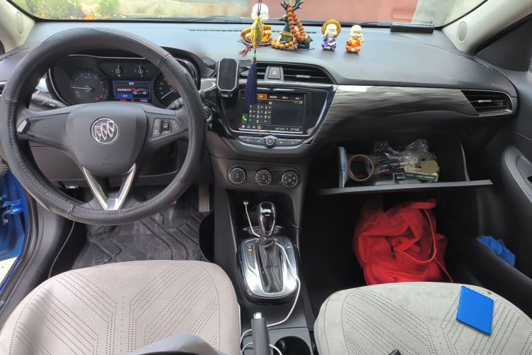 Used Buick Excelle 2018 15N CVT Luxury Version Center Console