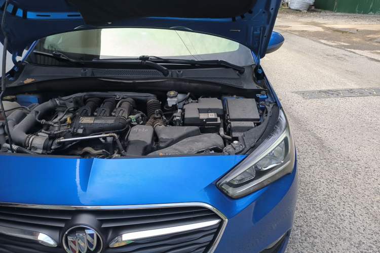 Used Buick Excelle 2018 15N CVT Luxury Version Engine Bay Left