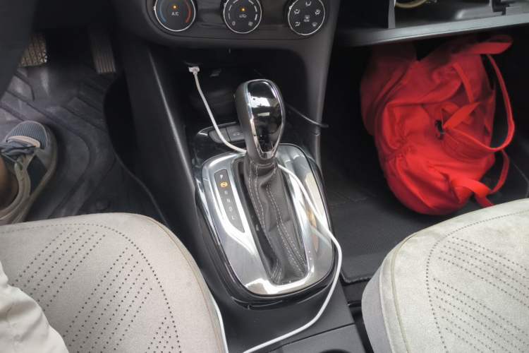 Used Buick Excelle 2018 15N CVT Luxury Version Gear Lever