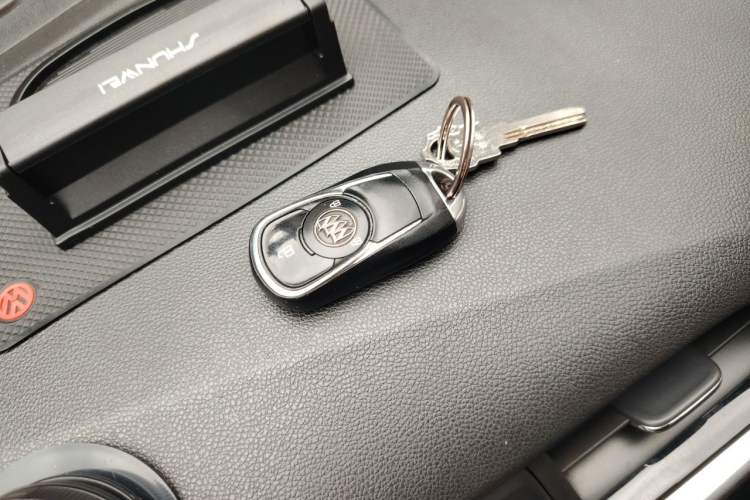 Used Buick Excelle 2018 15N CVT Luxury Version Interior 1