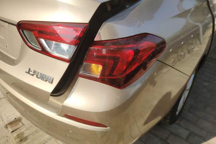 Used Buick Excelle 2018 15N CVT Elite Edition Exterior 6