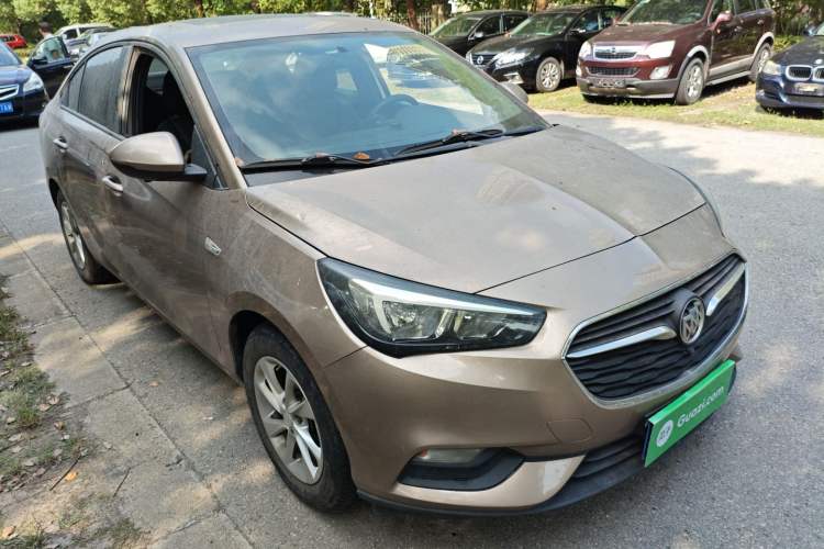 Used Buick Excelle 2018 15N CVT Elite Edition Front Right 45 Deg