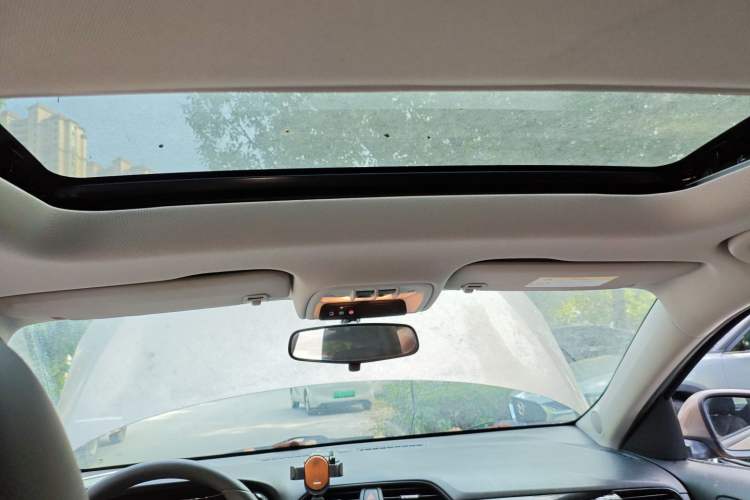 Used Buick Excelle 2018 15N CVT Elite Edition Headliner