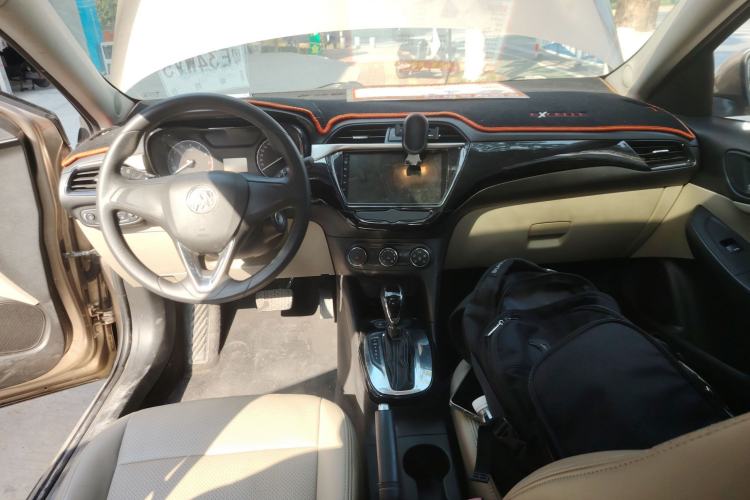 Used Buick Excelle 2018 15N CVT Elite Edition Interior 2