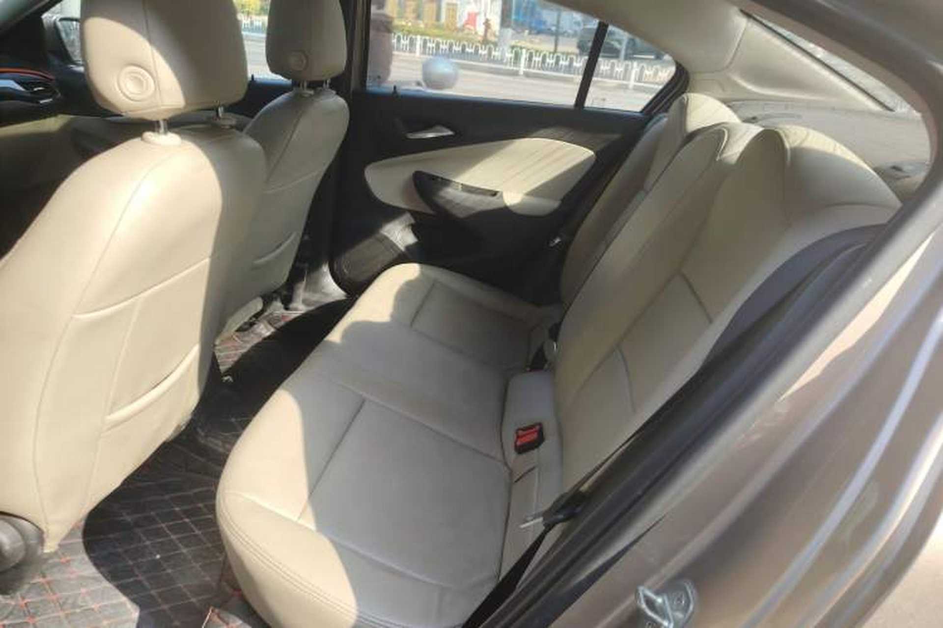 Used Buick Excelle 2018 15N CVT Elite Edition Interior 4