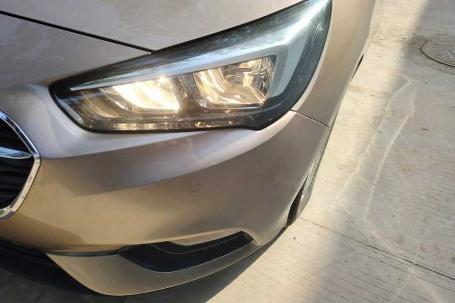 Used Buick Excelle 2018 15N CVT Elite Edition Left Front Headlight