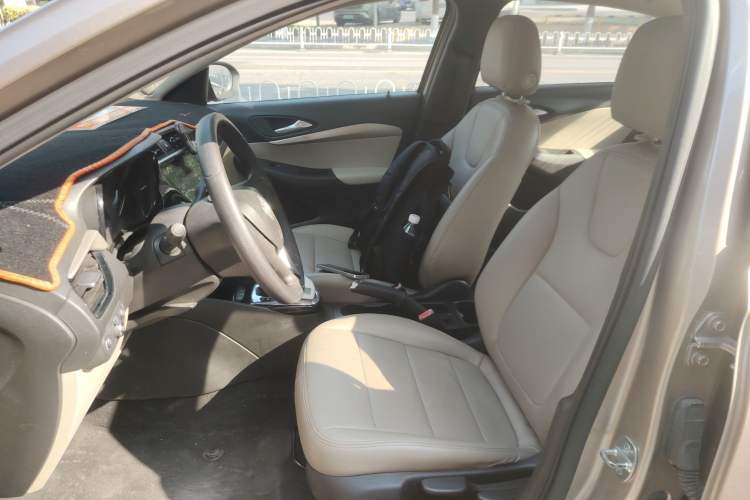 Used Buick Excelle 2018 15N CVT Elite Edition Left Front Seat