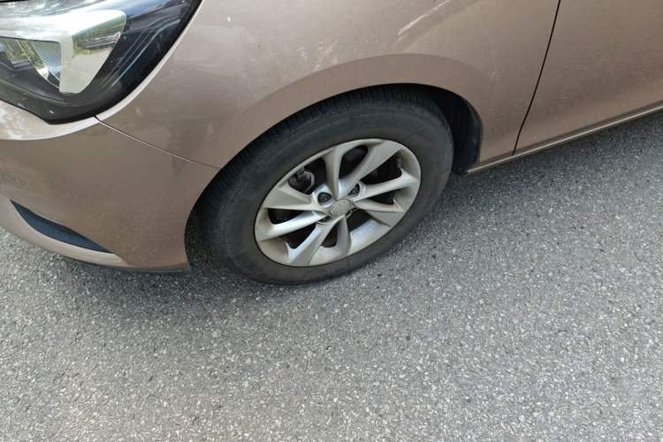 Used Buick Excelle 2018 15N CVT Elite Edition Left Front Wheel Hub