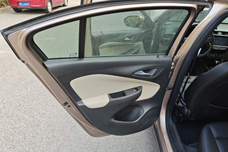 Used Buick Excelle 2018 15N CVT Elite Edition Left Rear Door Interior