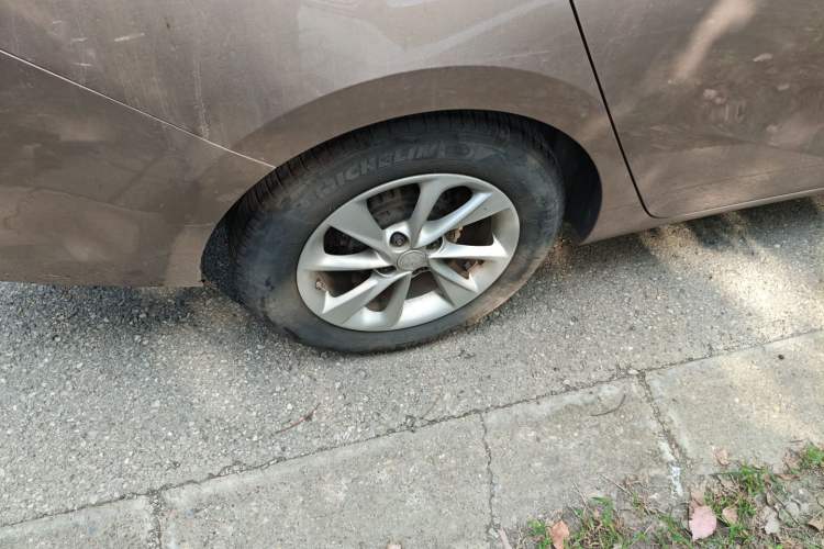 Used Buick Excelle 2018 15N CVT Elite Edition Right Rear Wheel Hub