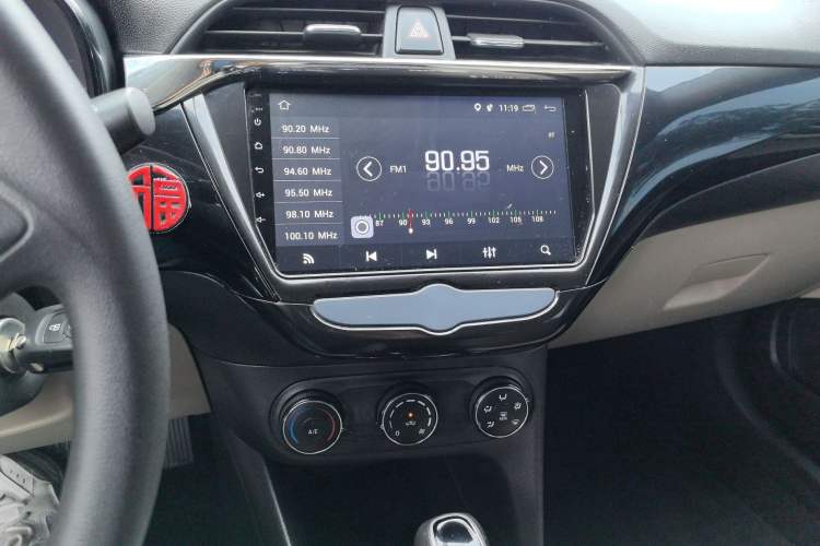 Used Buick Excelle 2018 15N CVT Elite Edition Audio And AC Panel
