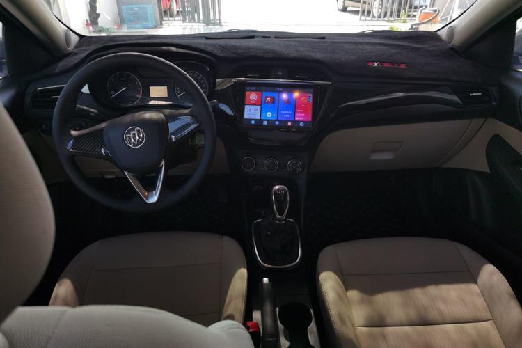 Used Buick Excelle 2018 15N Manual Elite Version Center Console