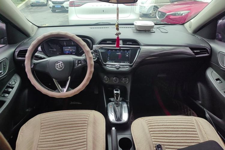 Used Buick Excelle 2018 15N CVT Luxury Version Center Console