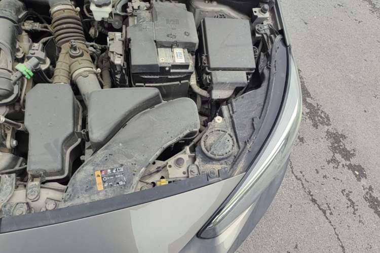 Used Buick Excelle 2018 15N CVT Luxury Version Engine Bay Left