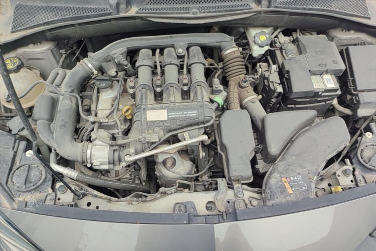 Used Buick Excelle 2018 15N CVT Luxury Version Engine Bay
