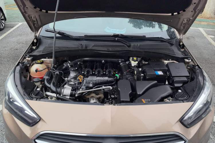 Used Buick Excelle 2018 15N CVT Elite Edition Engine Bay