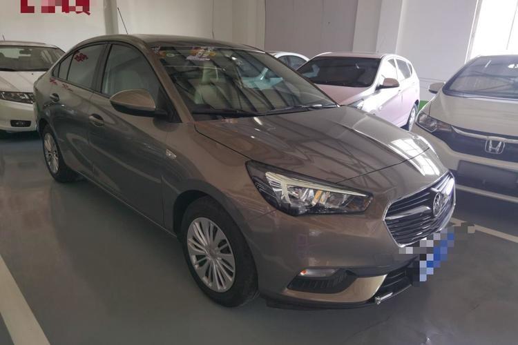 Used Buick Excelle 2018 15N Manual Elite Version Front Right 45 Deg