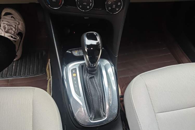 Used Buick Excelle 2018 15N CVT Elite Edition Gear Lever