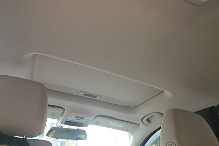 Used Buick Excelle 2018 15N CVT Elite Edition Headliner