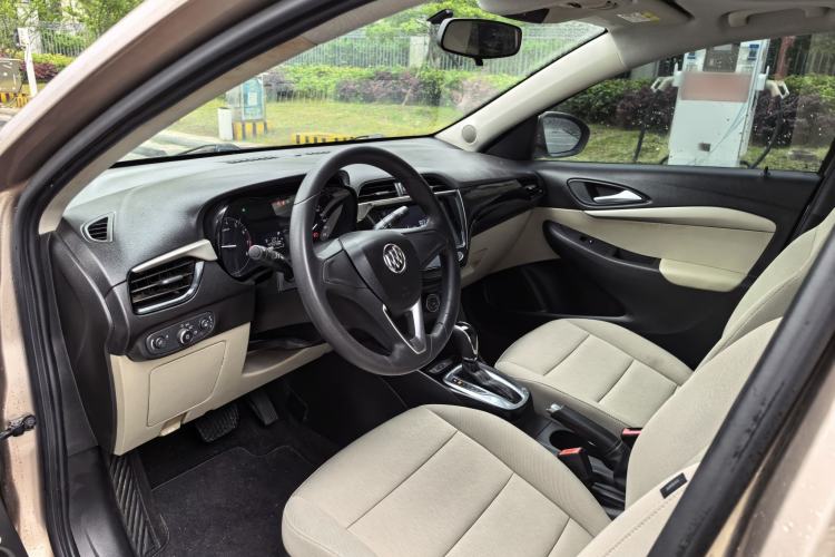 Used Buick Excelle 2018 15N CVT Elite Edition Interior 3