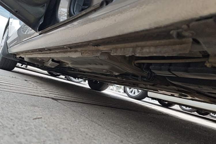 Used Buick Excelle 2018 15N CVT Elite Edition Left Side Sill