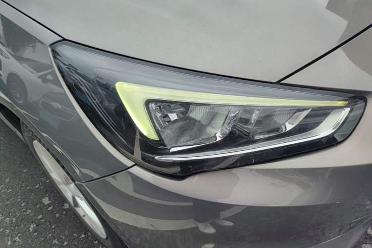 Used Buick Excelle 2018 15N CVT Luxury Version Right Front Headlight