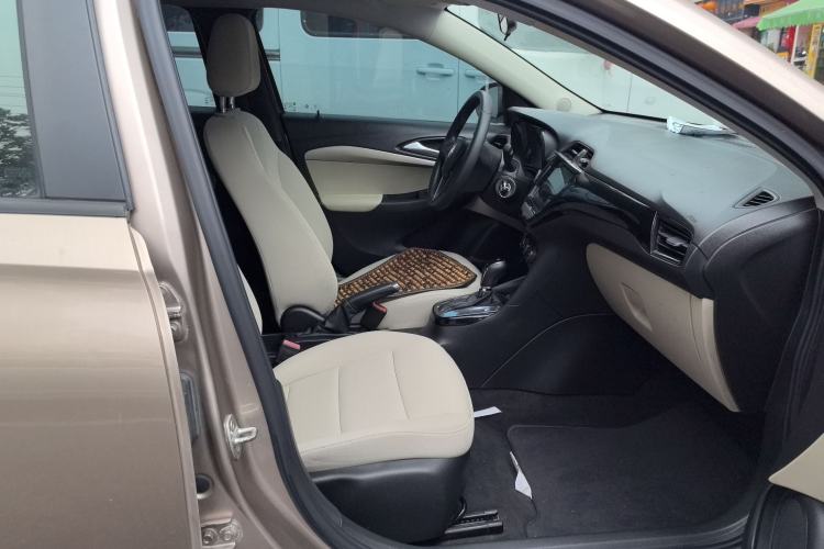 Used Buick Excelle 2018 15N CVT Elite Edition Right Front Seat