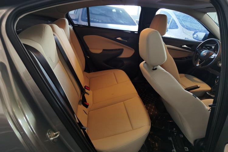 Used Buick Excelle 2018 15N Manual Elite Version Right Rear Seat
