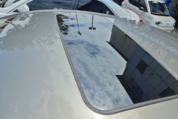 Used Buick Excelle 2018 15N CVT Elite Edition Roof
