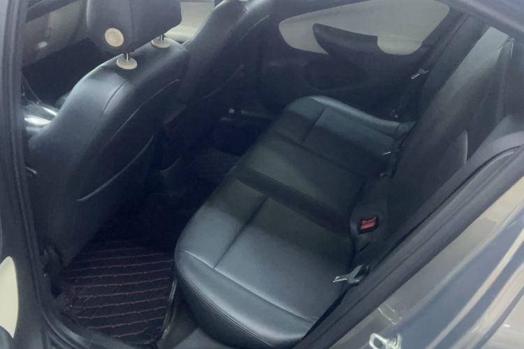 Used Buick Excelle 2018 15N CVT Elite Edition Interior 1