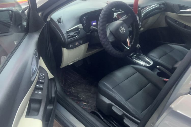 Used Buick Excelle 2018 15N CVT Elite Edition Interior 2