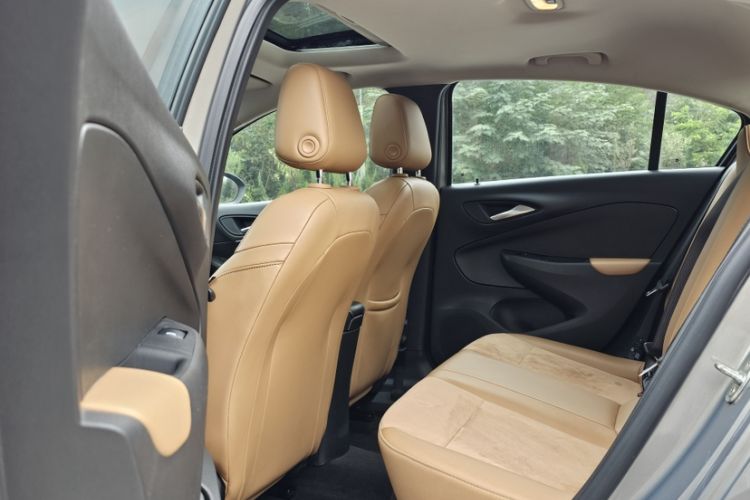 Used Buick Excelle 2018 15N CVT Luxury Version Interior 2